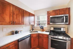 25 Parkview Terrace, Bayonne, NJ 07002 - Photo 7