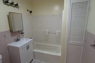 348 Grove St, Jersey City, NJ 07302 - Photo 11