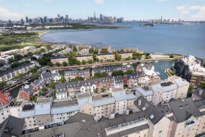 201 Shearwater Ct West #31, Jersey City, NJ 07305 - Photo 5