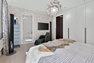 201 Shearwater Ct W, Jersey City, NJ 07305 - Photo 19