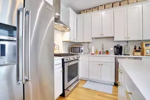 414 1st St, Jersey City, NJ 07302 - Photo 5