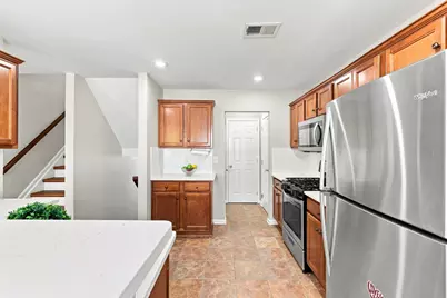3 Elco Ct, Bayonne, NJ 07002 - Photo 9