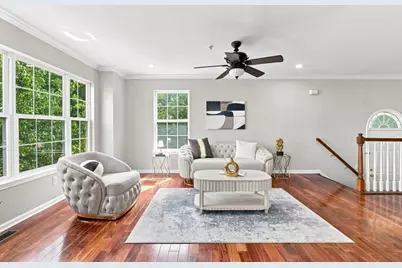 3 Elco Ct, Bayonne, NJ 07002 - Photo 3