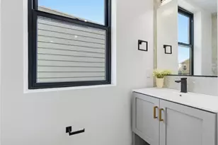 82 Pamrapo Ave, Jersey City, NJ 07305 - Photo 17