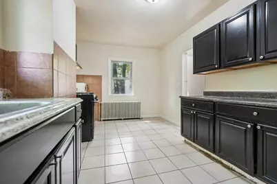 414 Monastery Pl Rear, Union City, NJ 07087 - Photo 7