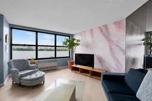 7004 Blvd E, Guttenberg, NJ 07093 - Photo 3