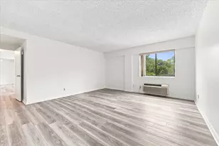 55 Clinton Pl, Hackensack, NJ 07601 - Photo 13