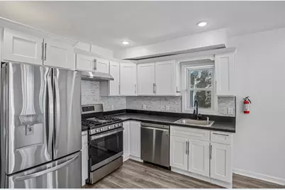 26 Olean Ave, Jersey City, NJ 07304 - Photo 11