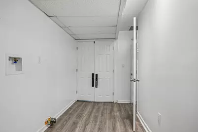 26 Olean Ave, Jersey City, NJ 07304 - Photo 33