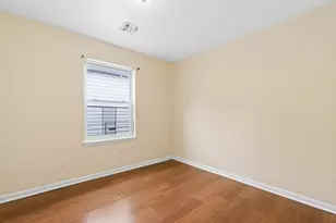 73 Woodlawn Ave, Jersey City, NJ 07305 - Photo 9