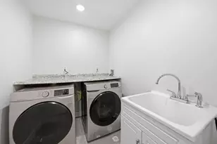 22 Lincoln St, Jersey City, NJ 07307 - Photo 25