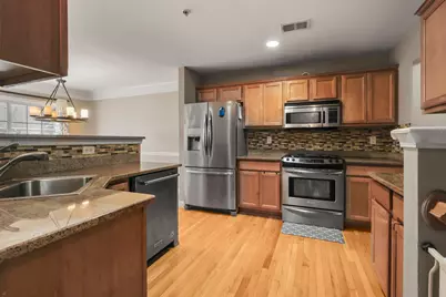 197 Blue Heron Dr #197, Secaucus, NJ 07094 - Photo 9