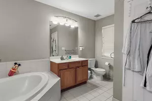 197 Blue Heron Dr, Secaucus, NJ 07094 - Photo 17