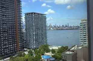 75 Park Ln, Jersey City, NJ 07310 - Photo 11