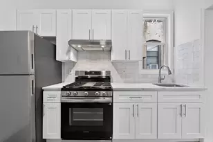 210 36th St, Union City, NJ 07087 - Photo 5