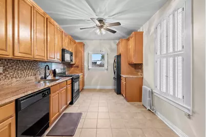 302 Clerk St #2, Jersey City, NJ 07304 - Photo 5