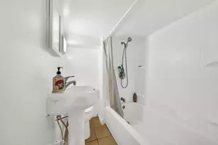 203 Hancock Ave, Jersey City, NJ 07307 - Photo 19