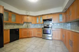 1021 Harmon Cove Tower, Secaucus, NJ 07094 - Photo 17