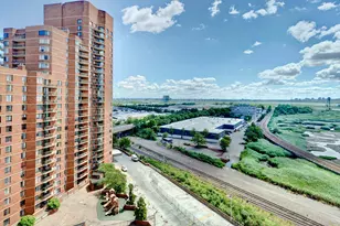 1021 Harmon Cove Tower, Secaucus, NJ 07094 - Photo 41