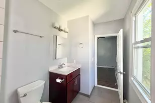 229 71st St, Guttenberg, NJ 07093 - Photo 13
