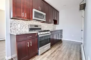 229 71st St, Guttenberg, NJ 07093 - Photo 1