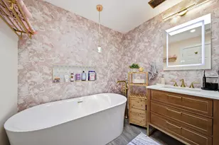 31 Grand Cove Way, Edgewater, NJ 07020 - Photo 17