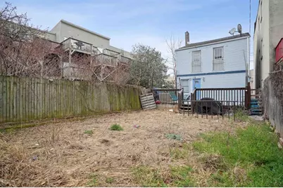 292 New York Ave, Jersey City, NJ 07307 - Photo 29