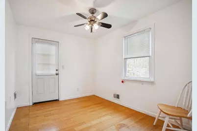 292 New York Ave, Jersey City, NJ 07307 - Photo 15