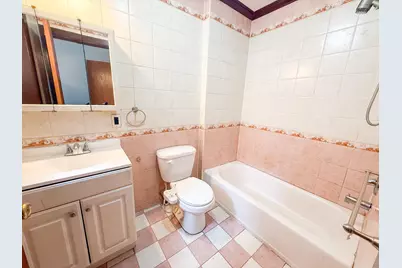 107 Oxford Ave #1, Jersey City, NJ 07304 - Photo 7
