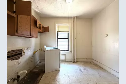 680 Kennedy Blvd #102, Bayonne, NJ 07002 - Photo 7