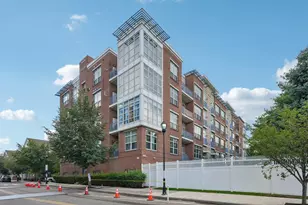 3 Greenwich Dr, Jersey City, NJ 07305 - Photo 37