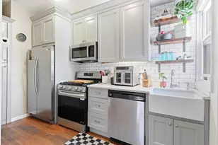 211 Plainfield Ave, Jersey City, NJ 07306 - Photo 3