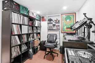 211 Plainfield Ave, Jersey City, NJ 07306 - Photo 13