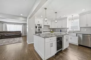 1135 Stonewall Ln, Secaucus, NJ 07094 - Photo 7