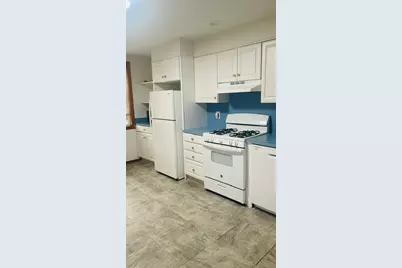 186 Avenue C #1, Bayonne, NJ 07002 - Photo 3