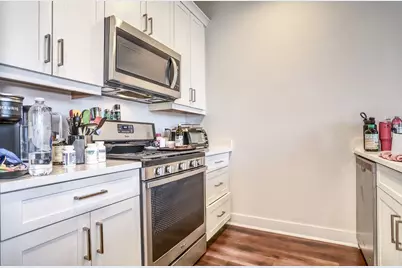 110 Market St #204, Saddle Brook Township, NJ 07663 - Photo 7