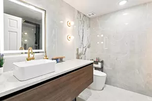 202 Shearwater Ct W, Jersey City, NJ 07305 - Photo 21