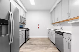 305 West Side Ave, Jersey City, NJ 07305 - Photo 5
