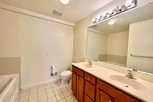 6 McMartin Ct, Jersey City, NJ 07305 - Photo 13