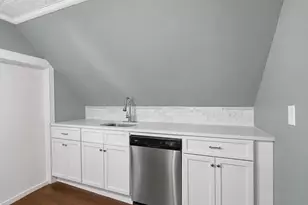 117 Sherman Ave, Jersey City, NJ 07307 - Photo 7