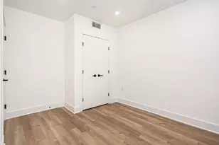 105 South St, Jersey City, NJ 07307 - Photo 11