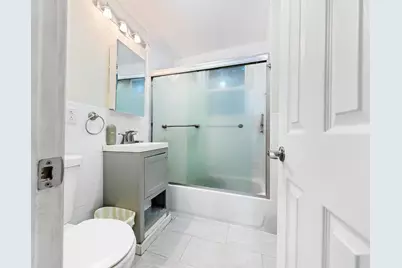 13 Meadow St, Bayonne, NJ 07002 - Photo 23