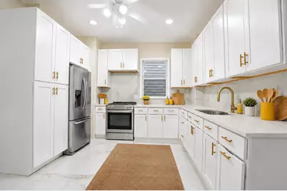 164 Bayview Ave, Jersey City, NJ 07305 - Photo 3