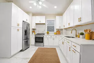 164 Bayview Ave, Jersey City, NJ 07305 - Photo 3