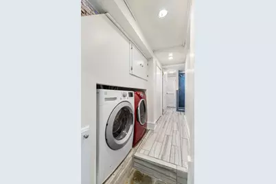 302 4th St, Jersey City, NJ 07302 - Photo 17