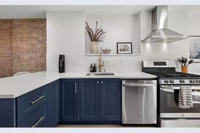 302 4th St, Jersey City, NJ 07302 - Photo 3