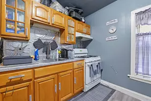 44 Dwight St, Jersey City, NJ 07305 - Photo 23