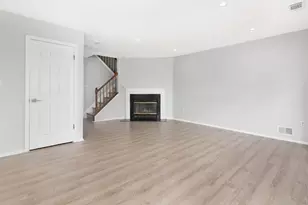 27 Cottonwood St, Jersey City, NJ 07305 - Photo 5