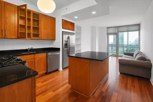 389 Washington St, Jersey City, NJ 07302 - Photo 1