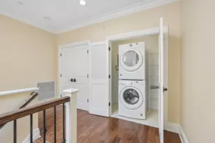 20 Marquis Ct, Edgewater, NJ 07020 - Photo 9